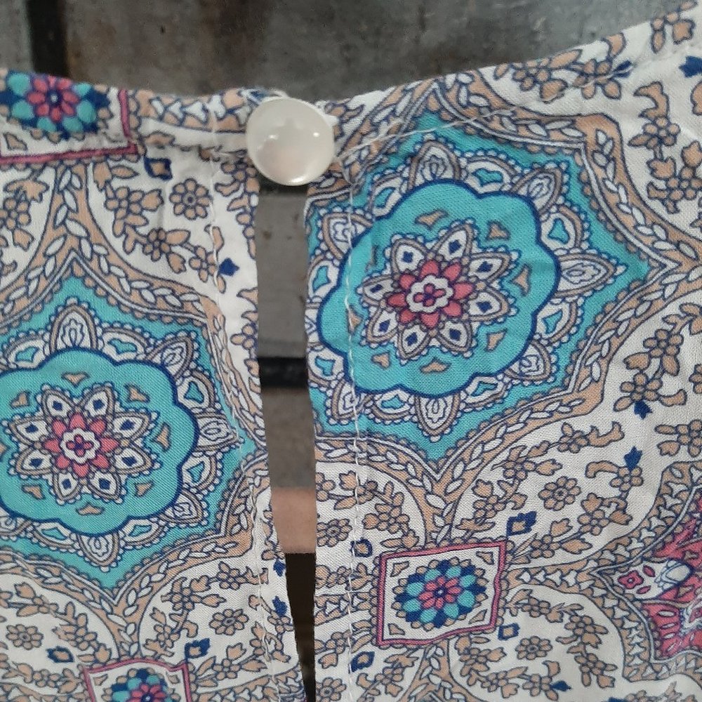Geometric Pattern Top - Picture 4 of 4